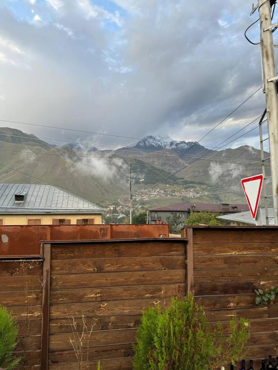 Hotel Kazbegi 1963 חדר תמונה